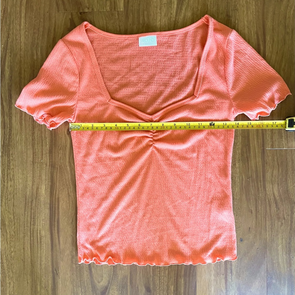 Abound top apricot S NWT